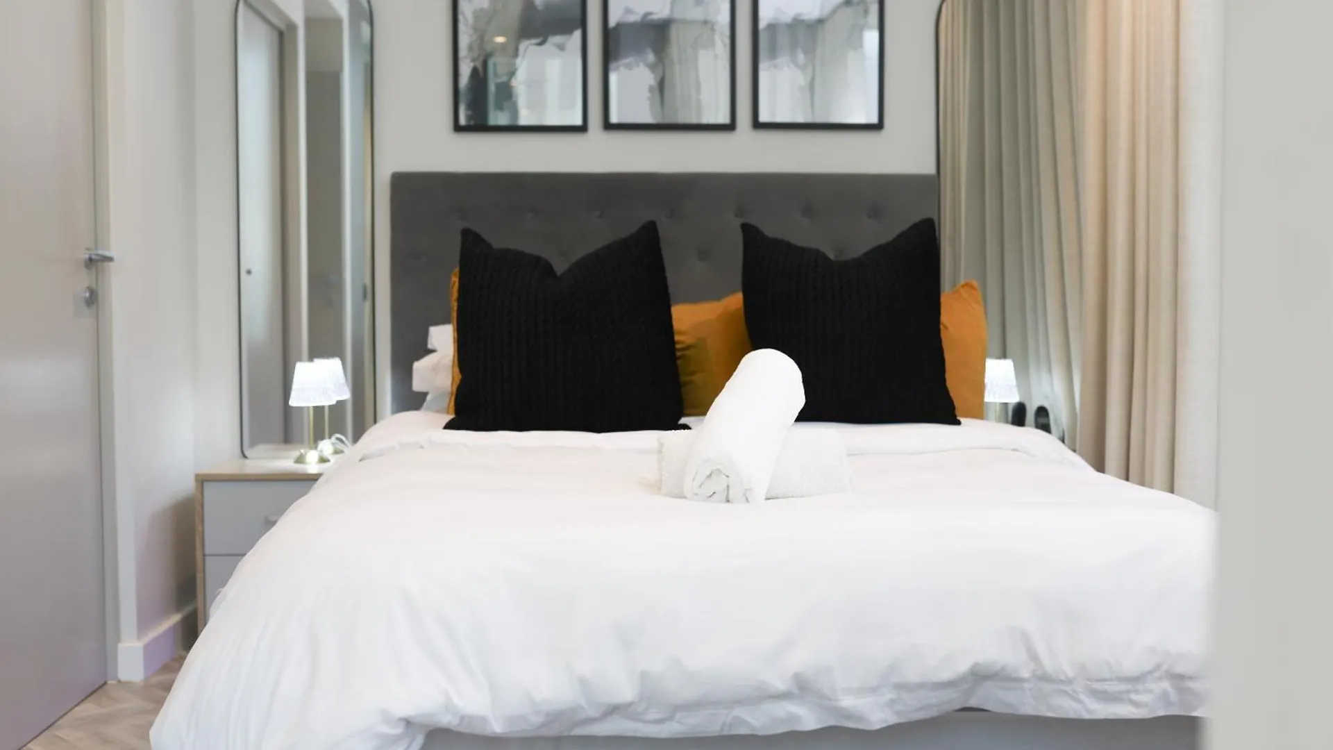 Modern 1 Bedroom At Foreshore Place Mountain Views & Walk To V&A ケープタウン 南アフリカ